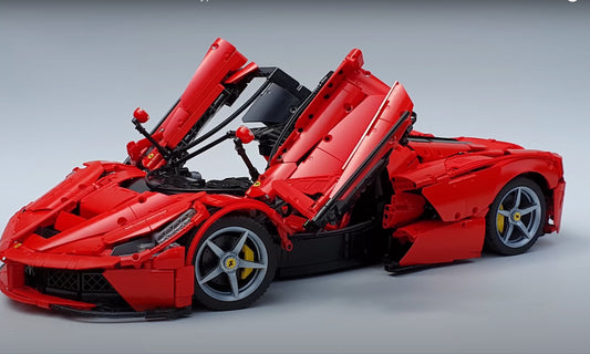Mô Hình TECHNIC CaDA Master La Ferrari C61505W Viva Hypercar Ferrari tỉ lệ 1:8 4739 PCS