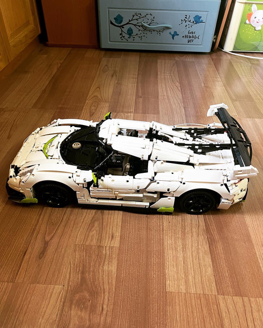 Mô Hình LEGO TECHNIC CaDA Master Koenigsegg Fantasma tỉ lệ 1:8 3624PCS